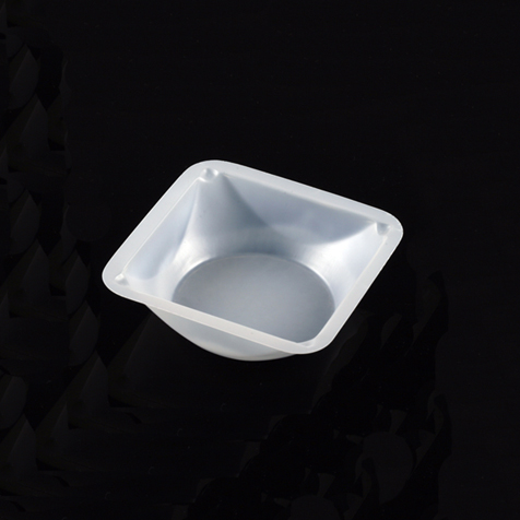 Globe Scientific Weighing Boat, Plastic, Square with Round Bottom, Small Easy Pour Spout, Antistatic, 41 x 41 x 8mm, PS, White, 7mL Image